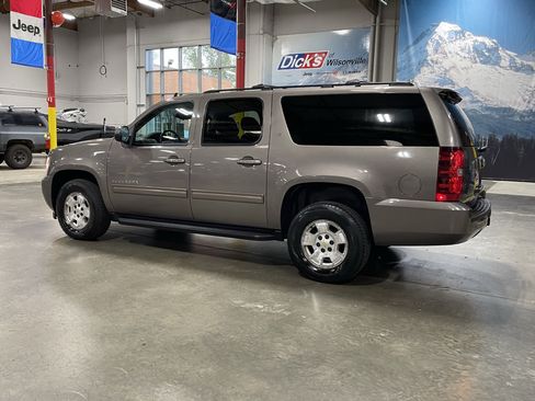 Used 2011 Chevrolet Suburban LT AWD/4WD image 3