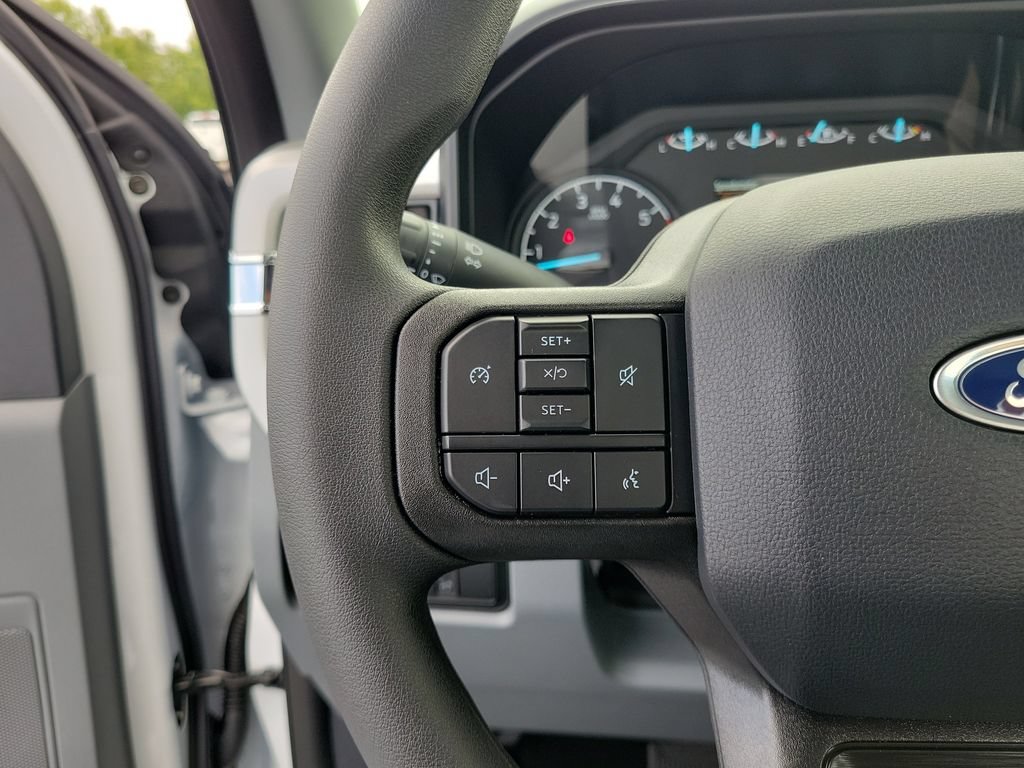 New 2026 Ford F350 XL w/ FX4 Off-Road Package AWD/4WD image 19