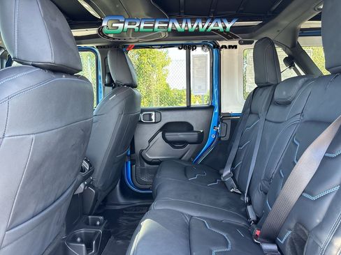 New 2025 Jeep Wrangler Willys AWD/4WD image 15