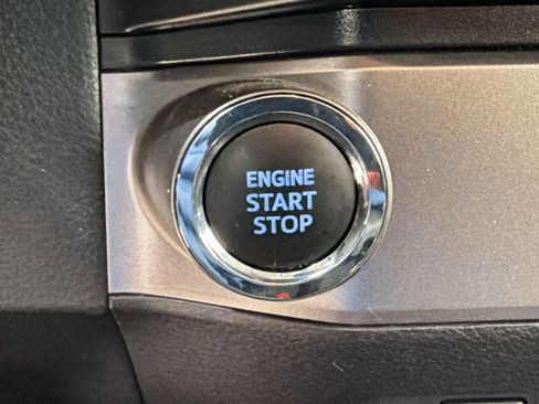 Used 2023 Toyota Tacoma SR5 w/ Technology Package image 25