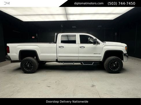 Used 2019 GMC Sierra 3500 SLT image 7