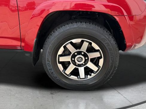 Used 2021 Toyota 4Runner TRD Off-Road Premium w/ Moonroof Package AWD/4WD image 30