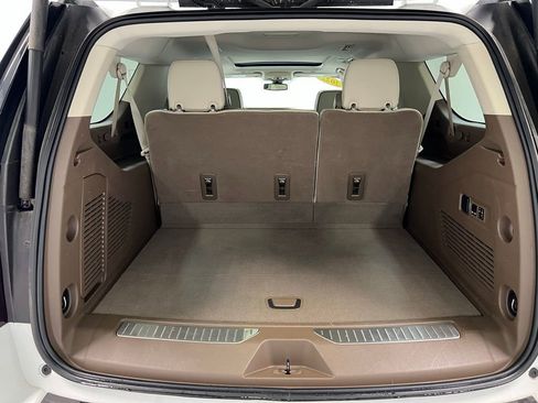 Used 2022 GMC Yukon XL Denali image 31