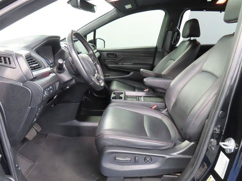 Used 2024 Honda Odyssey Sport image 16