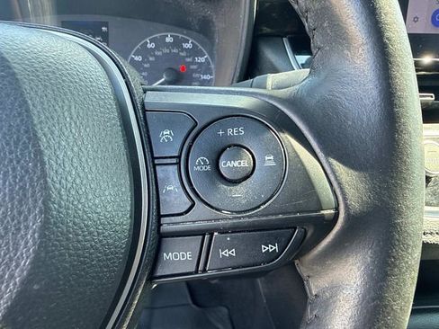 Used 2023 Toyota Corolla SE image 29