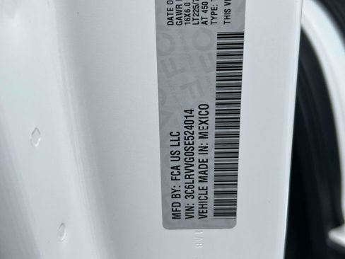 Used 2025 RAM ProMaster 2500 w/ U-Haul Equipment Group FWD image 20