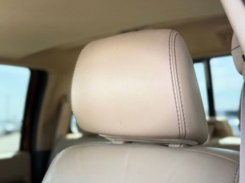 Used 2011 Ford F250 Lariat w/ Chrome Pkg image 15