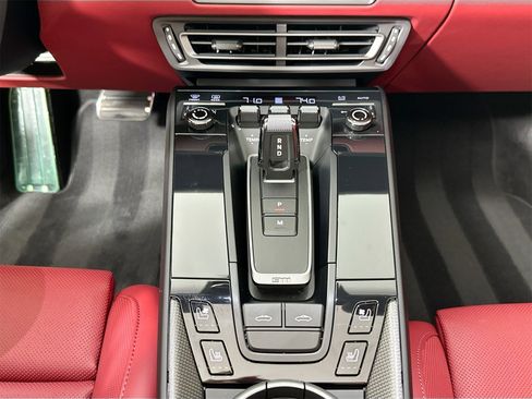 Certified 2024 Porsche 911 Targa 4 GTS image 24