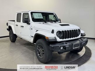 New 2026 Jeep Gladiator Sport video 1