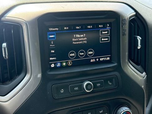 Used 2022 Chevrolet Silverado 2500 Custom w/ Custom Convenience Package AWD/4WD image 21