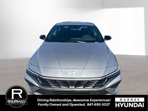 New 2025 Hyundai Elantra Sport image 3