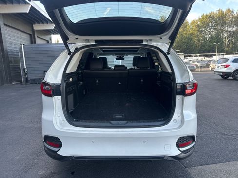 Used 2025 MAZDA CX-70 Plug-In Hybrid w/ Premium Pkg AWD/4WD image 11