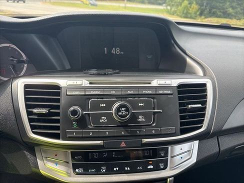 Used 2015 Honda Accord LX image 11