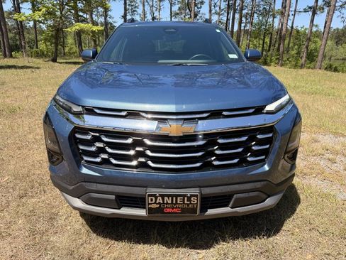 Used 2025 Chevrolet Equinox LT w/ Convenience Package II image 8