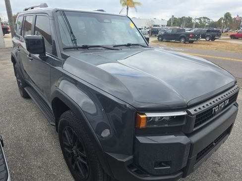 Used 2024 Toyota Land Cruiser image 2