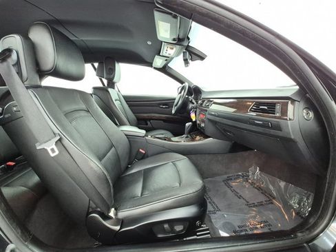 Used 2013 BMW 335i Convertible RWD image 22