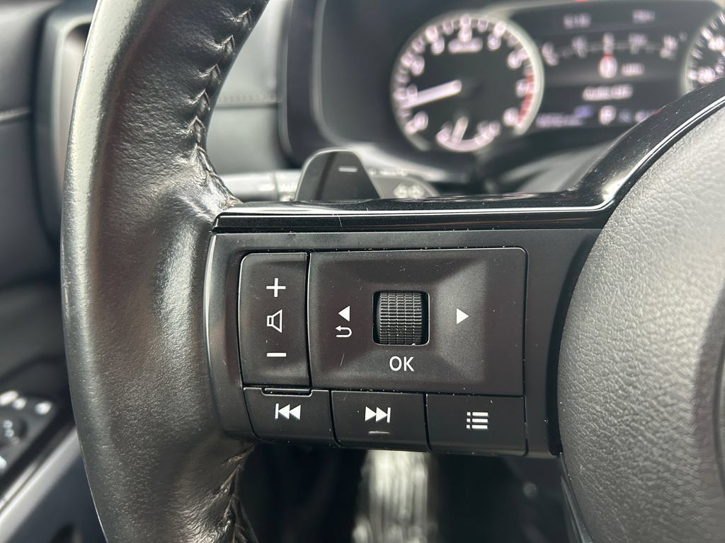 Used 2023 Nissan Pathfinder SL AWD/4WD image 26