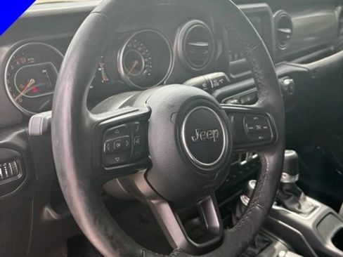 Used 2022 Jeep Gladiator Sport AWD/4WD image 16