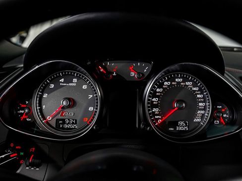 Used 2014 Audi R8 V8 w/ Full Leather Package AWD/4WD image 11