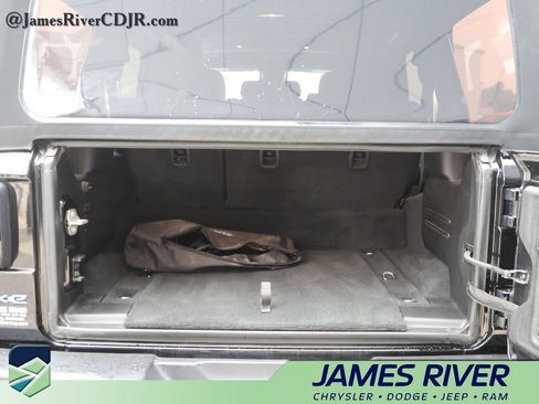 Used 2024 Jeep Wrangler Unlimited AWD/4WD image 14