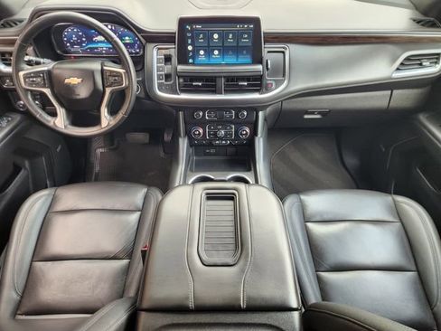 Used 2022 Chevrolet Suburban LT image 22