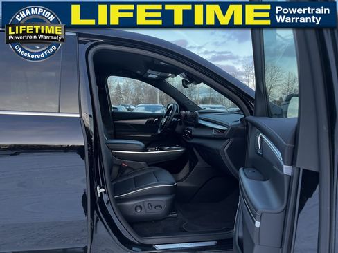 Used 2025 Buick Enclave Preferred image 39