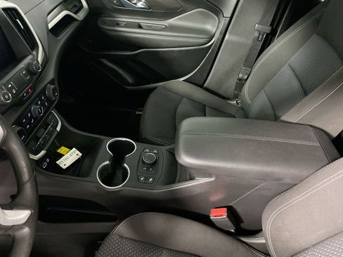 Used 2023 GMC Terrain SLE w/ Driver Convenience Package image 20