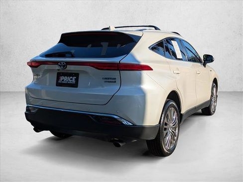 Used 2021 Toyota Venza Limited image 5