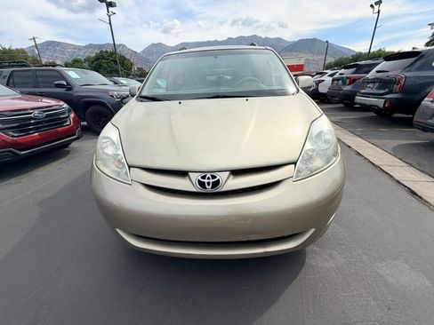 Used 2007 Toyota Sienna FWD image 9