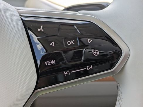 New 2025 Volkswagen ID. Buzz 1st Edition image 29