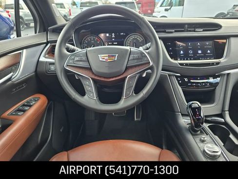 Certified 2025 Cadillac XT5 Sportv w/ Technology Package image 15