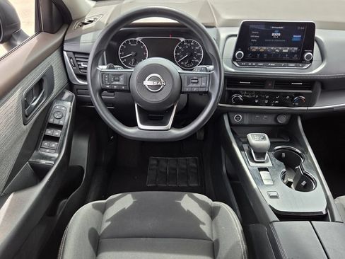 Used 2023 Nissan Rogue S FWD image 13