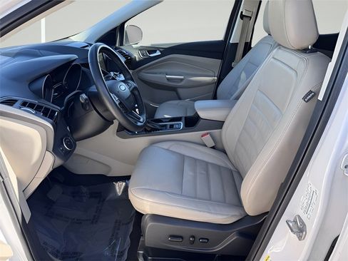 Used 2018 Ford Escape Titanium image 11