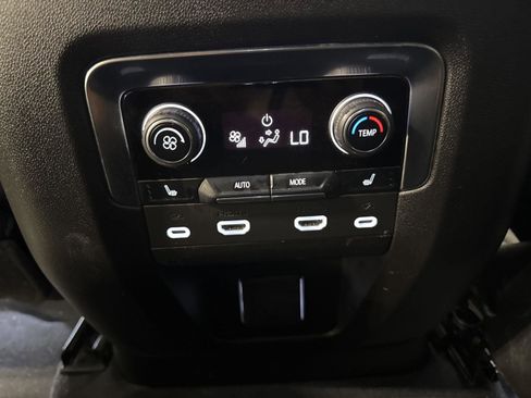 Used 2024 Chevrolet Tahoe RST w/ Luxury Package AWD/4WD image 17