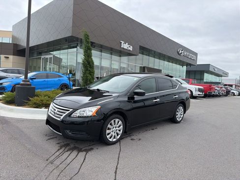 Used 2015 Nissan Sentra SV FWD image 1