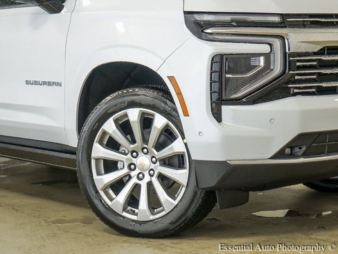 New 2026 Chevrolet Suburban Premier AWD/4WD image 4