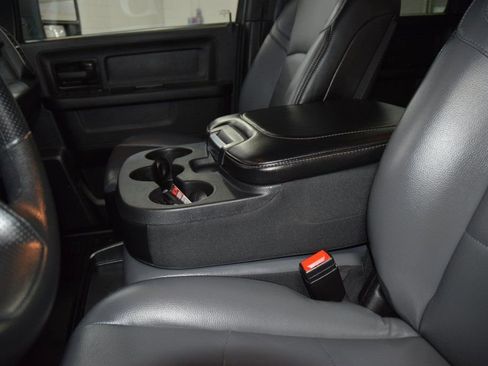Used 2024 RAM 3500 Tradesman w/ Chrome Appearance Group AWD/4WD image 41