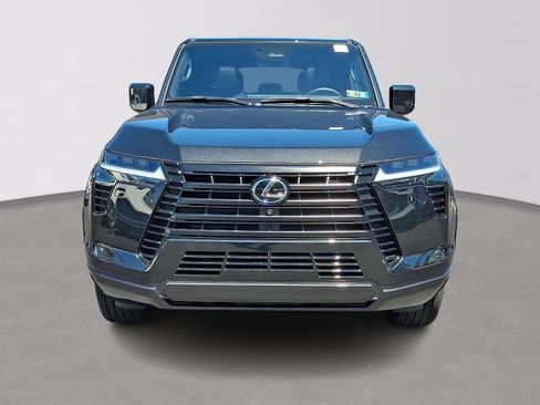 Used 2025 Lexus GX 550 w/ Accessory Package (2T) AWD/4WD image 2