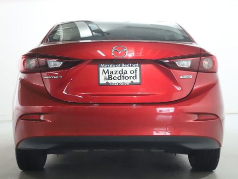 Used 2018 MAZDA MAZDA3 Sport FWD image 43