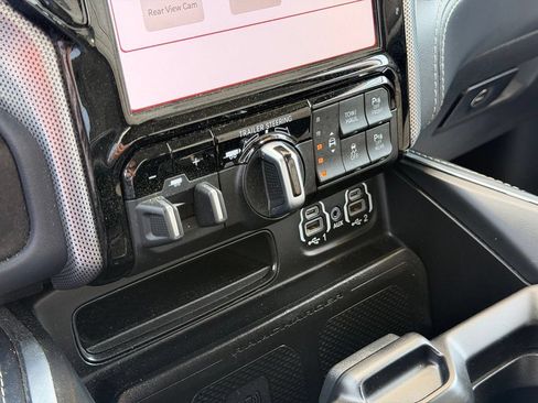 Used 2023 RAM 1500 Limited AWD/4WD image 25