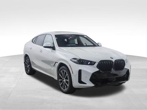 Used 2026 BMW X6 xDrive40i w/ Climate Comfort Package image 7