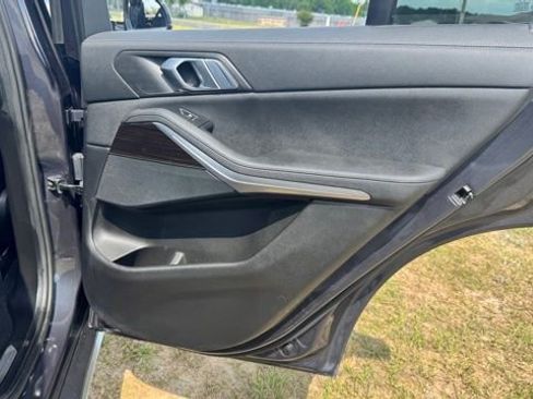 Used 2021 BMW X5 xDrive40i w/ Convenience Package image 19