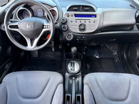 Used 2013 Honda Fit image 3