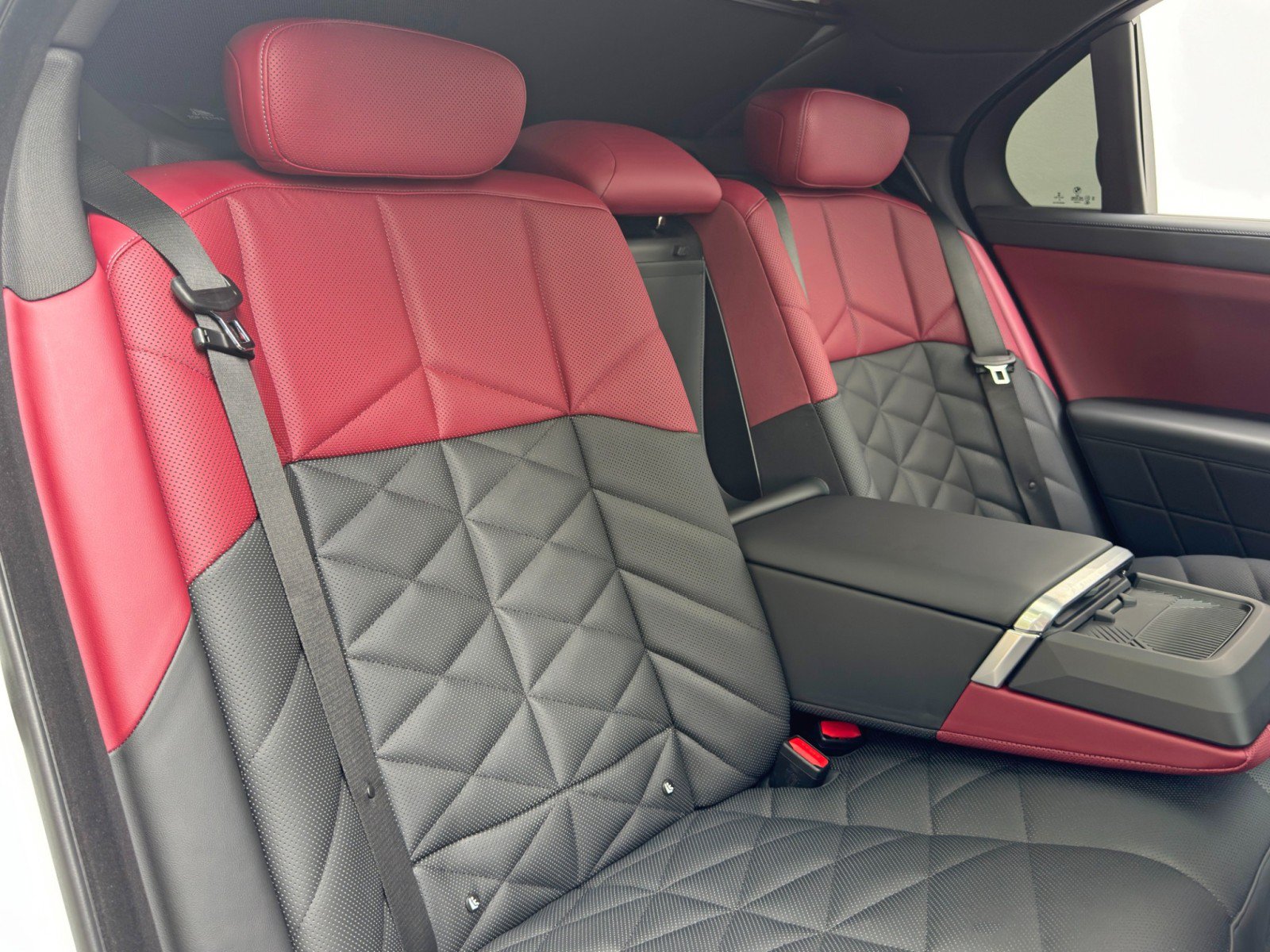 Used 2023 BMW 740i RWD image 41