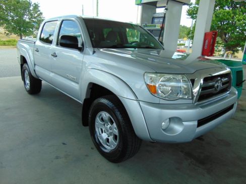 Used 2009 Toyota Tacoma 4x4 Double Cab image 2