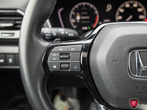 Used 2025 Honda Pilot Touring image 28