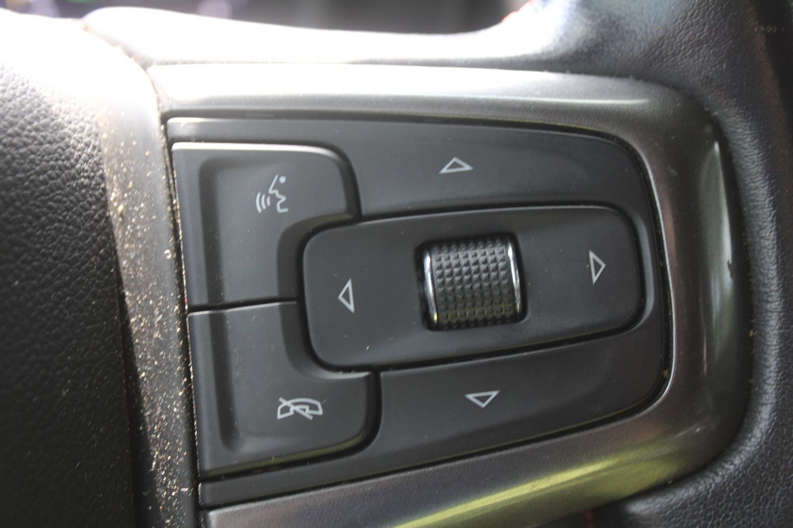 Used 2022 Chevrolet Tahoe RST w/ Luxury Package RWD image 38