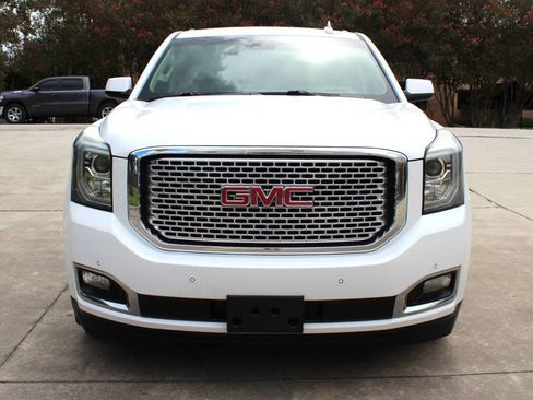 Used 2017 GMC Yukon XL Denali w/ Open Road Package RWD image 5
