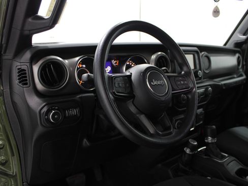 Used 2021 Jeep Wrangler Unlimited Sport AWD/4WD image 12