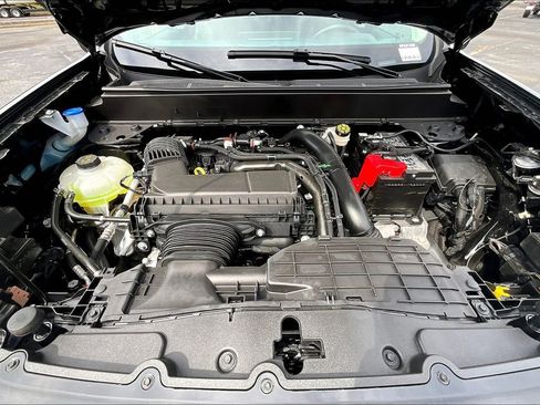 New 2025 Ford Maverick Lobo image 11